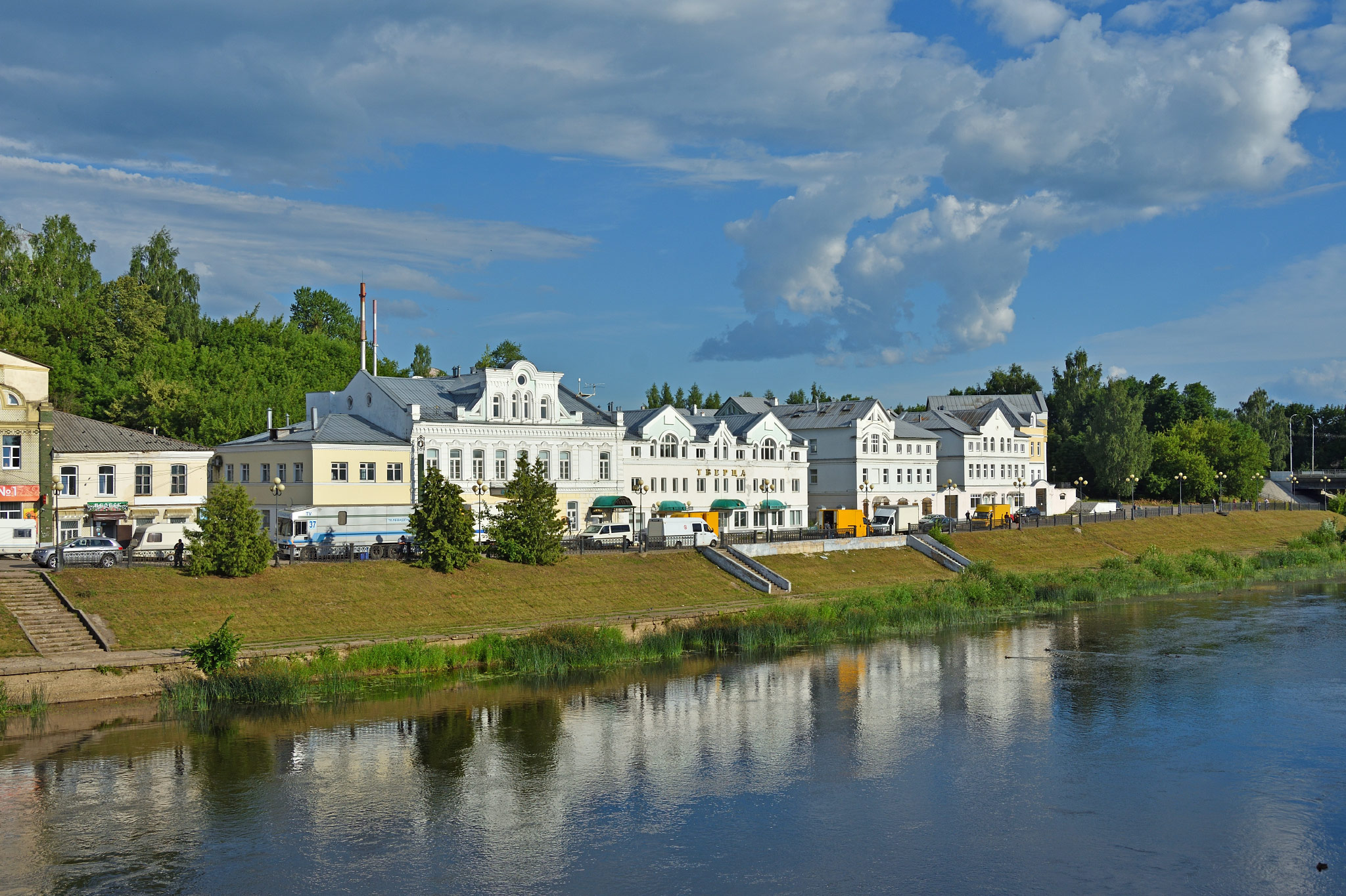 Тверецкая набережная, Торжок (Tveretskaya Embankment, Torzhok)
